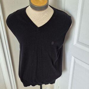 Izod Black V-Neck Vest